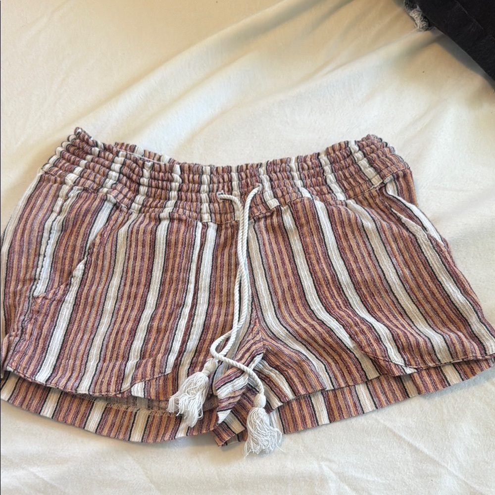 Striped Roxy shorts!!!